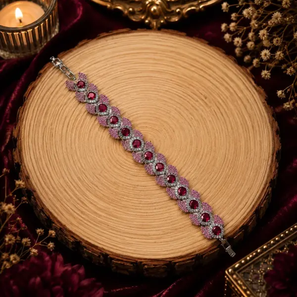 EVARA RUBY ÉCLAT